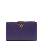 Picture of Prada Wallet Bifold Wallet  in invalid, Leather