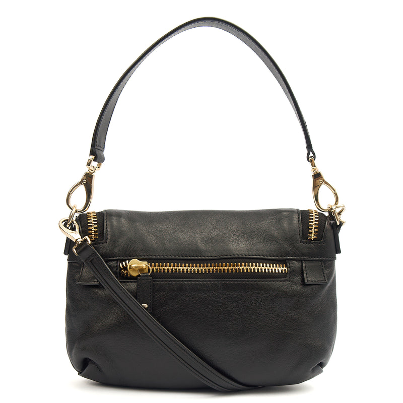 Picture of Anya Hindmarch Cross Body Maxi Zip Crossbody in Black, Leather