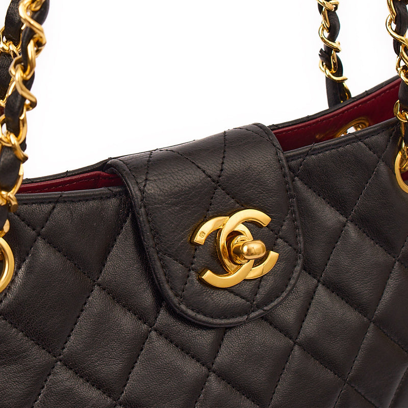 Picture of Chanel Tote Vintage Tote in Black, Leather