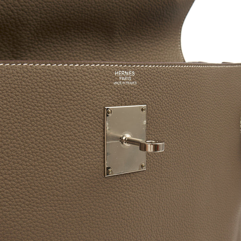 Picture of Hermes Cross Body Kelly Messenger in Etoupe, Togo Leather