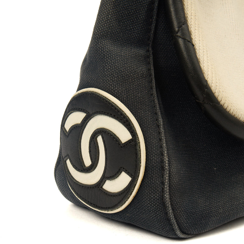 Picture of Chanel Shoulder Bag No.5 Giant Mademoiselle Bag in Multi, Canvas