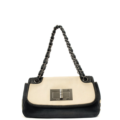 Picture of Chanel Shoulder Bag No.5 Giant Mademoiselle Bag in Multi, Canvas