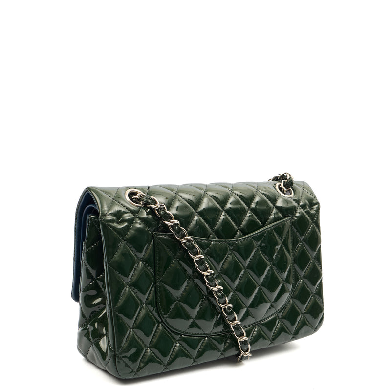 Picture of Chanel Shoulder Bag Classic Double Flap - Medium in Green, Patent Leather