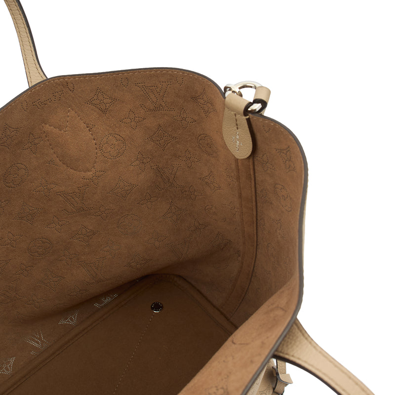 Picture of Louis Vuitton Tote Blossom MM Tote in Grey, Mahina Calfskin