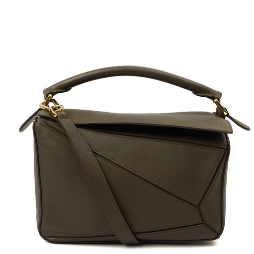 Picture of Loewe Top Handle Puzzle - Medium in Green, Leather