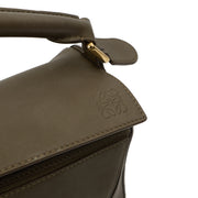 Picture of Loewe Top Handle Puzzle - Medium in Green, Leather