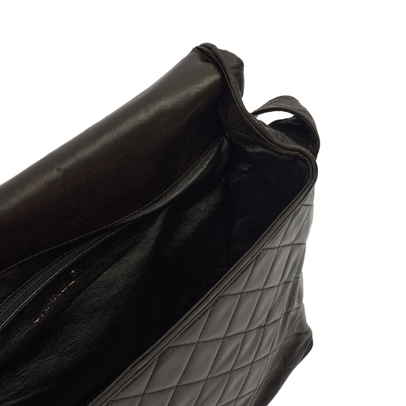 Picture of Chanel Cross Body Vintage Flap Bag  in Black, Lambskin Leather