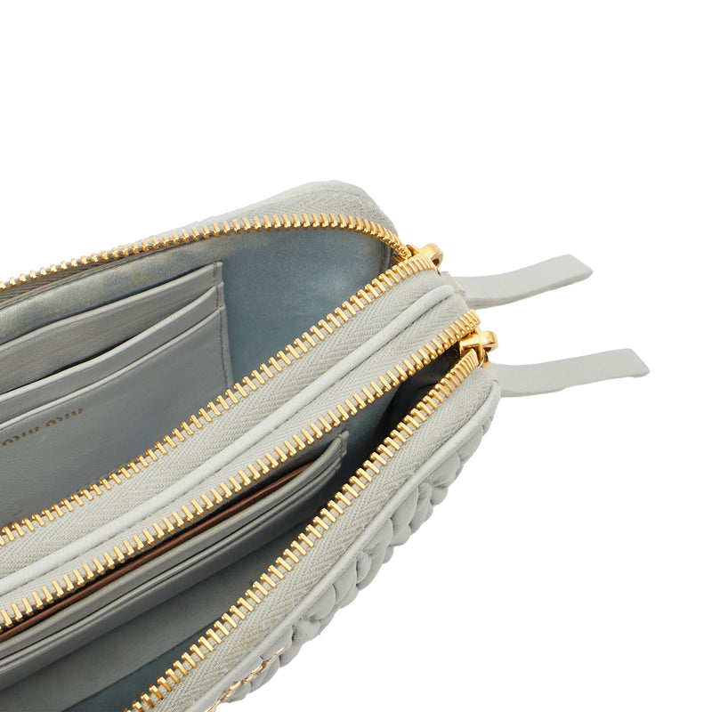 Picture of Miu Miu Cross Body Matelasse Crossbody in Blue, Leather