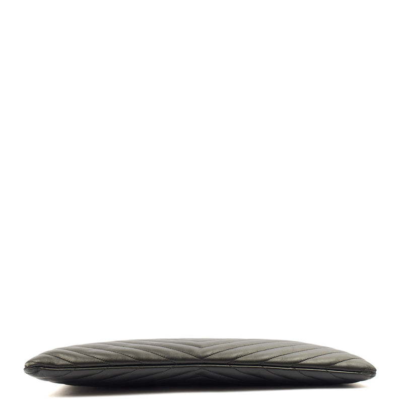 Picture of Saint Laurent Clutch Cassandra Clutch in Black, Leather
