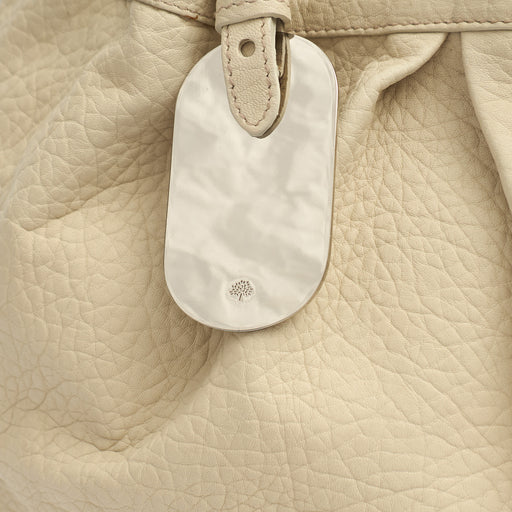 Picture of Mulberry Shoulder Bag Tote in Cream, Calfskin Leather