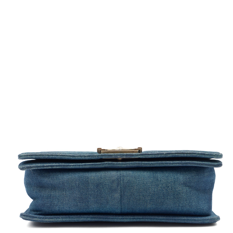 Picture of Chanel Shoulder Bag Boy - Medium in Blue, Fabric