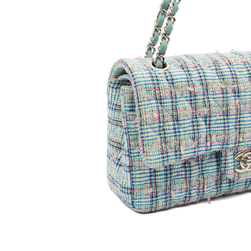 Picture of Chanel Shoulder Bag Classic Double Flap - Medium in invalid, Tweed