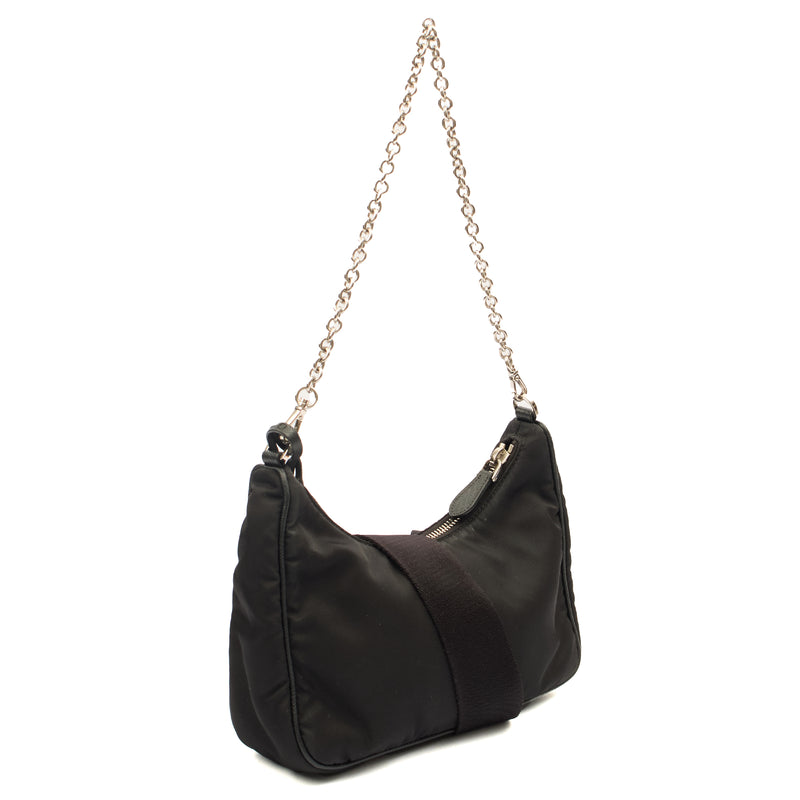 Picture of Prada Cross Body Re-Edition 2000 Shoulder Bag in Black, Nylon