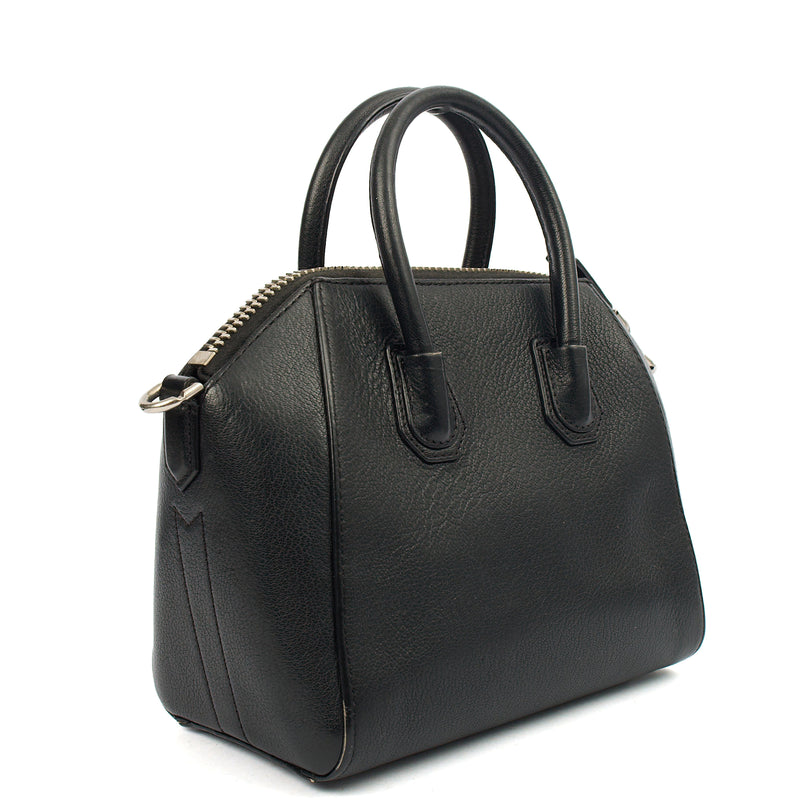 Picture of Givenchy Cross Body Antigona - Mini in Black, Leather