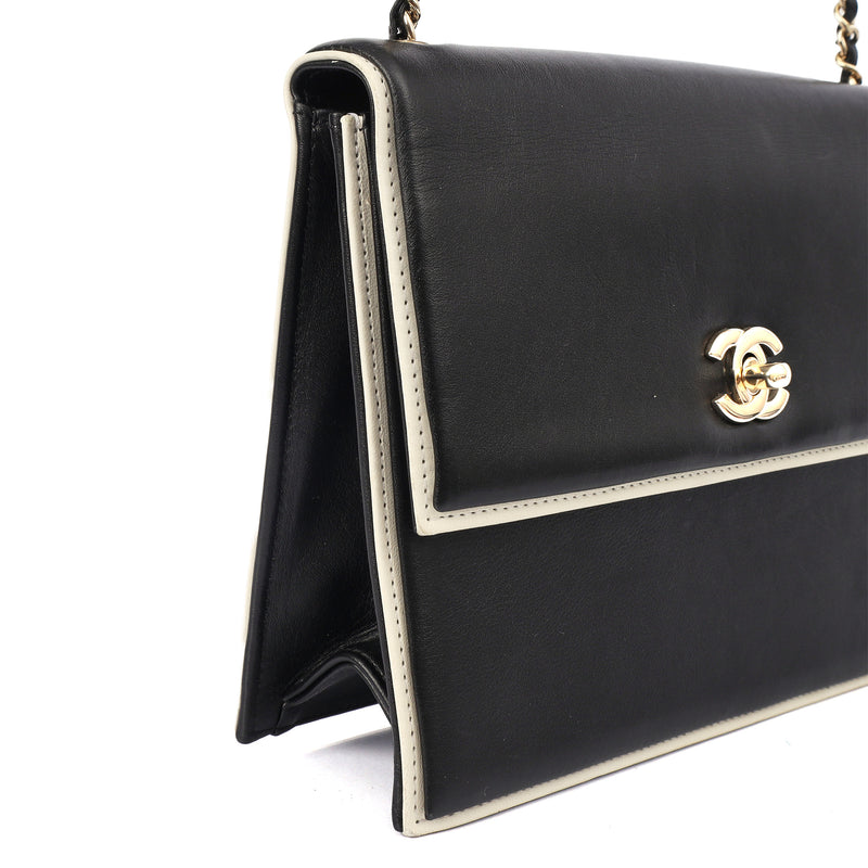 Picture of Chanel Shoulder Bag Flap Bag in Black, Calfskin Leather