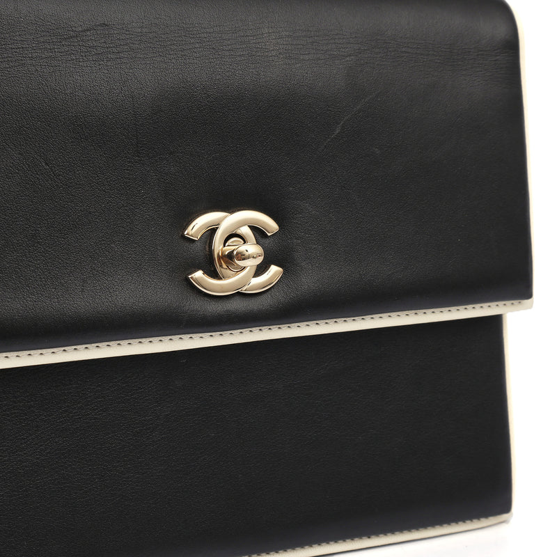 Picture of Chanel Shoulder Bag Flap Bag in Black, Calfskin Leather