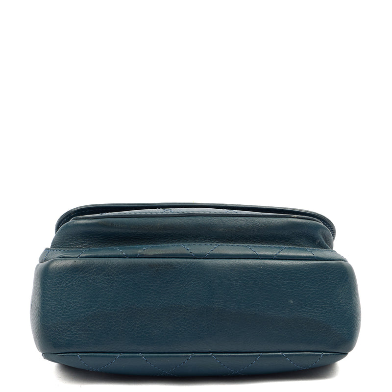 Picture of Chanel Shoulder Bag Flap Bag in Blue, Calfskin Leather