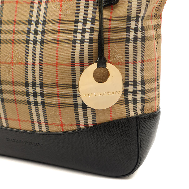 Picture of Burberry Shoulder Bag Check Tote in Nova Check, Fabric