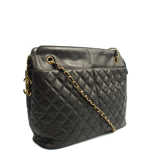 Picture of Chanel Tote Vintage Tote in Black, Lambskin Leather