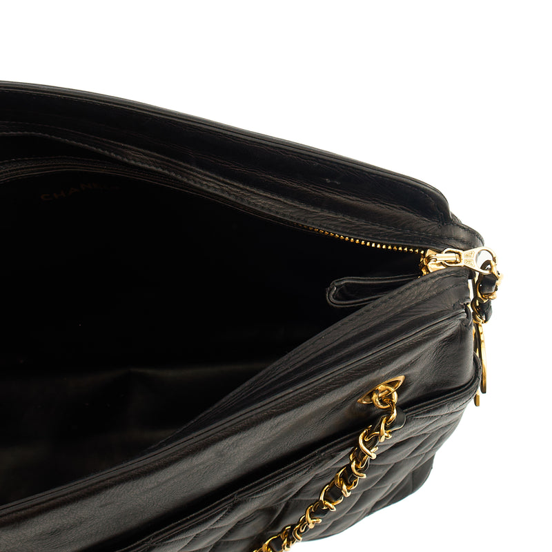 Picture of Chanel Tote Vintage Tote in Black, Lambskin Leather