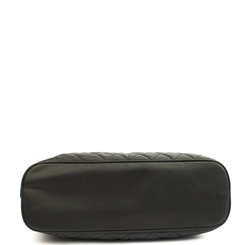 Picture of Chanel Tote Vintage Tote in Black, Lambskin Leather