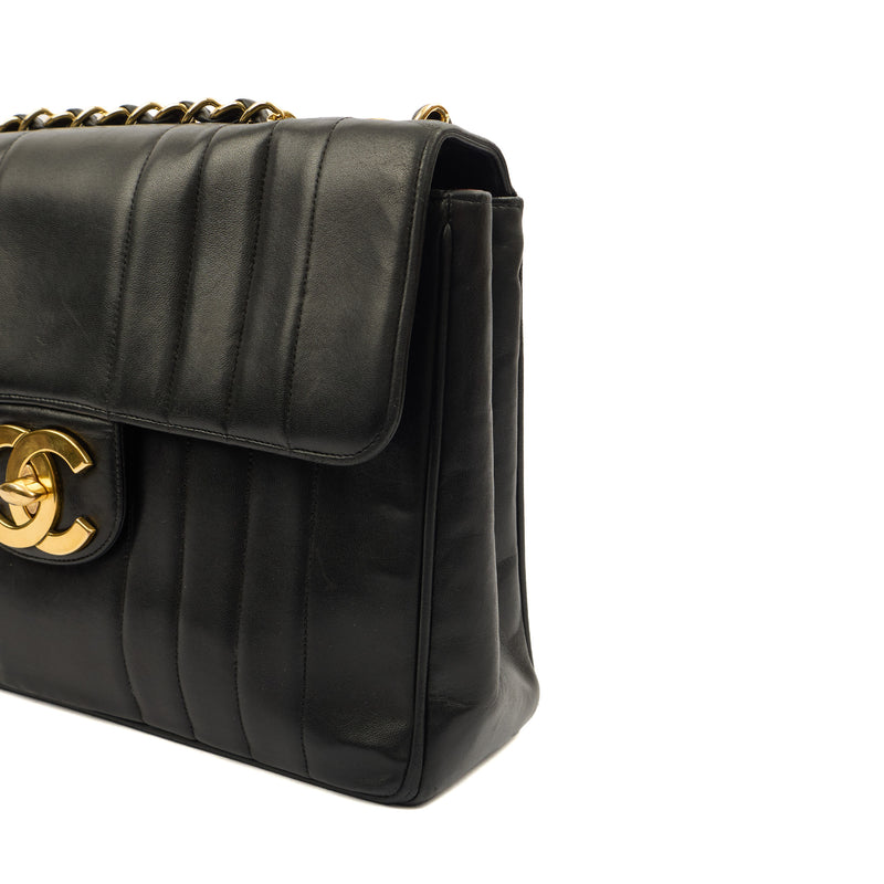 Picture of Chanel Shoulder Bag Maxi Jumbo XL in Black, Leather