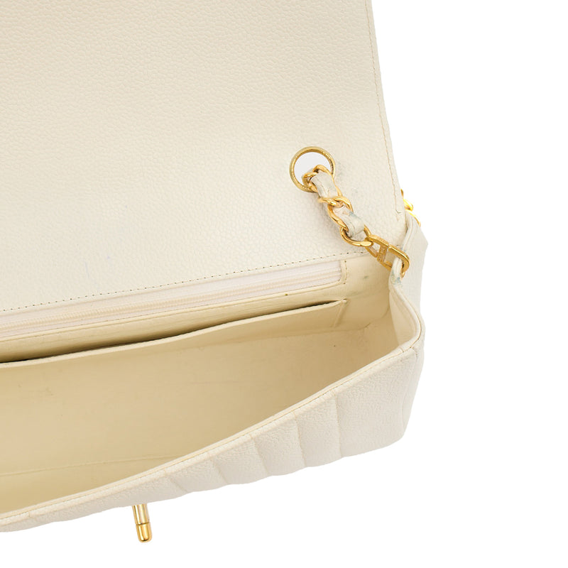 Picture of Chanel Shoulder Bag Chain Flap Bag in White, Caviar Leather