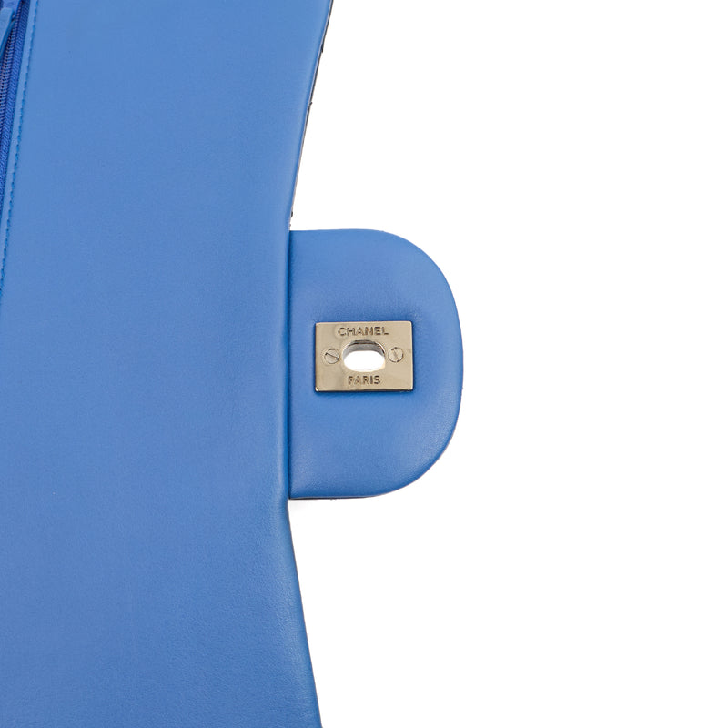 Picture of Chanel Shoulder Bag Classic Double Flap - Medium in Blue, Patent Leather