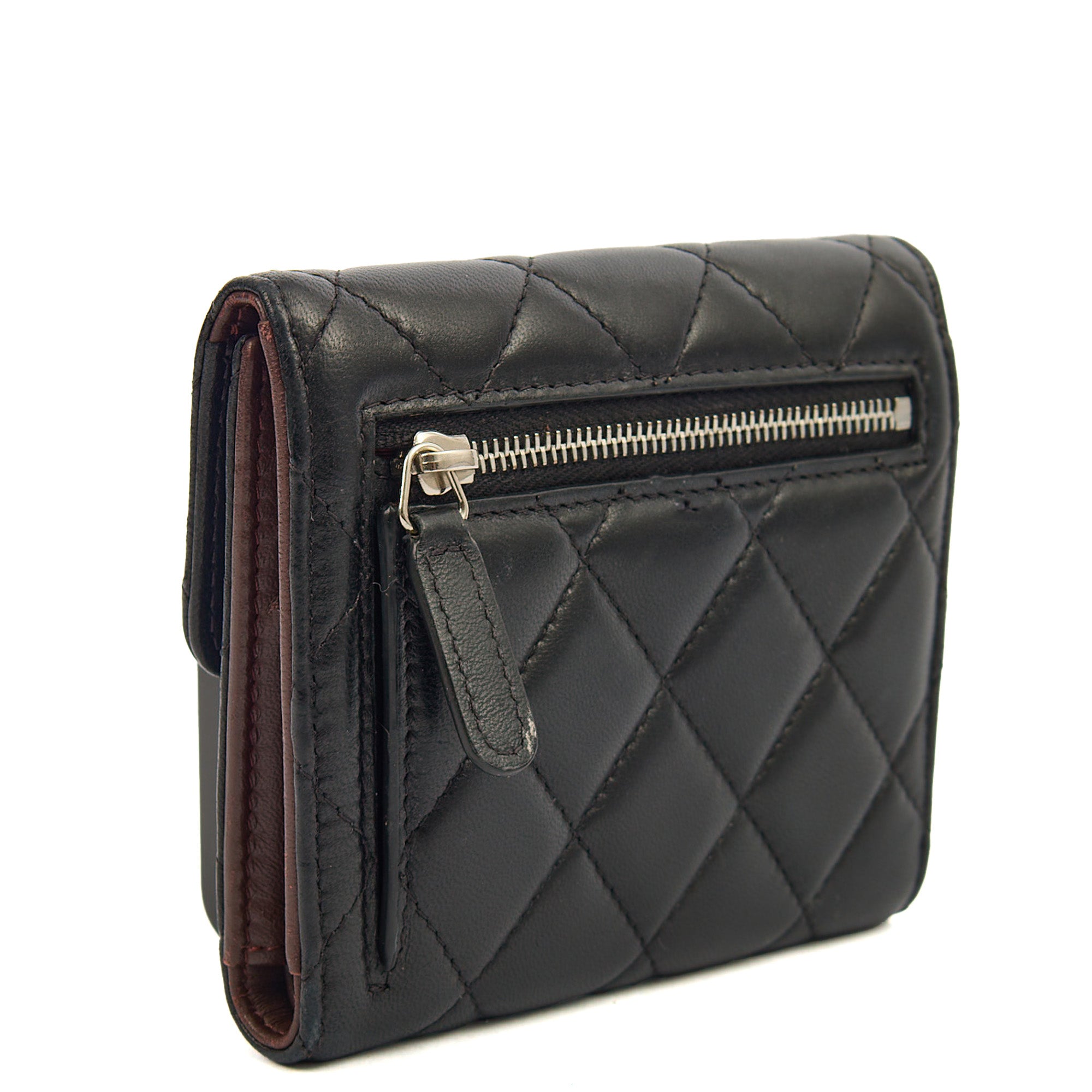 小物 CHANEL MEDIUM FLAP WALLET Chanel Wallet Flap Wallet in Black, Lambskin Leather | The Handbag