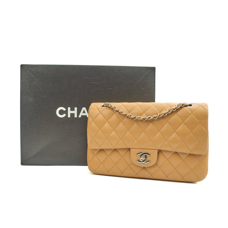 Picture of Chanel Shoulder Bag Classic Double Flap - Medium in Neutral, Lambskin Leather