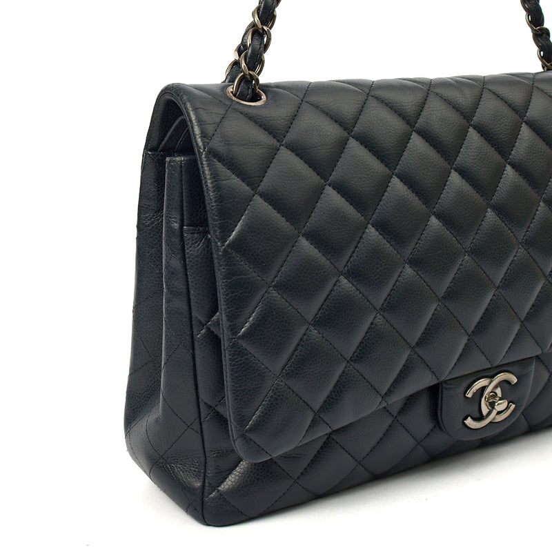 Picture of Chanel Shoulder Bag Classic - Maxi in Navy, Lambskin Leather
