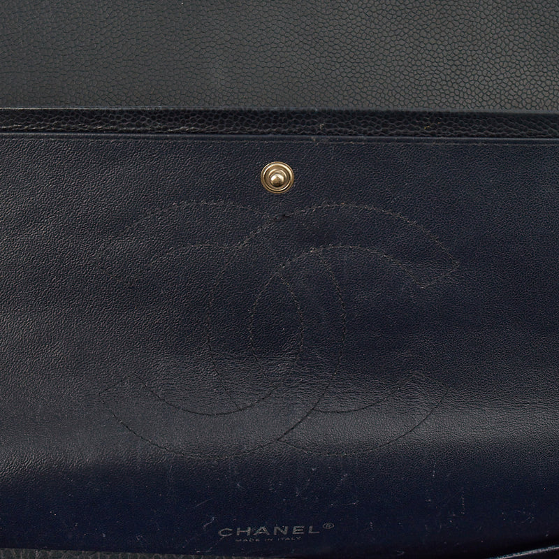 Picture of Chanel Shoulder Bag Classic - Maxi in Navy, Lambskin Leather