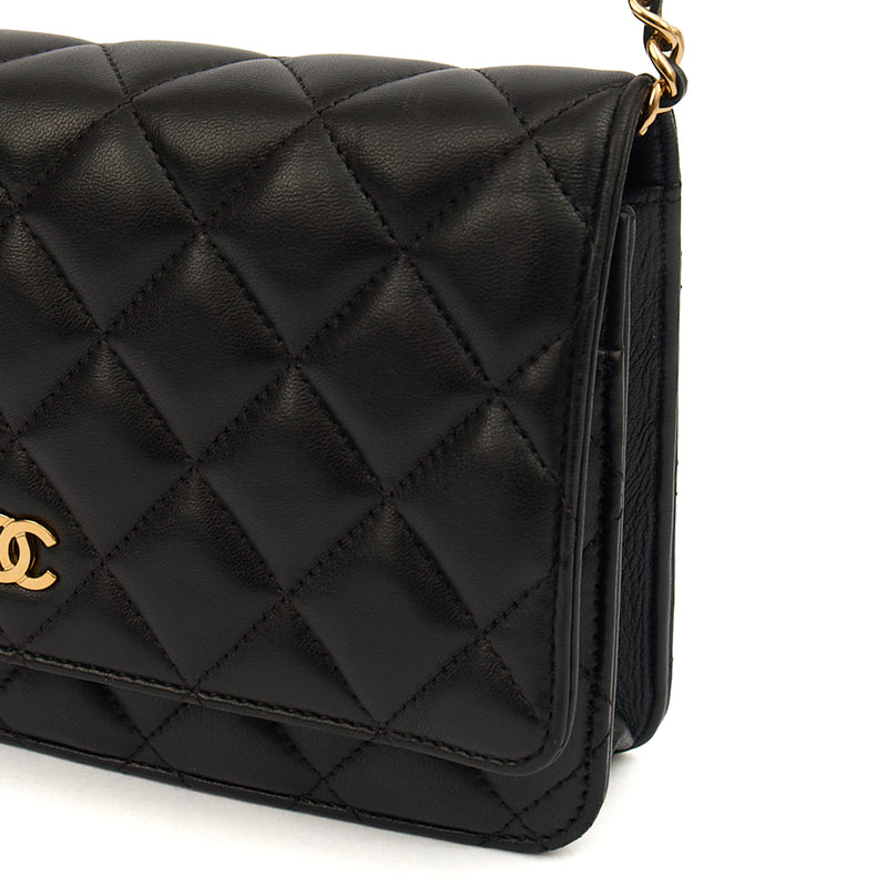 Picture of Chanel Cross Body Wallet on Chain in Black, Lambskin Leather