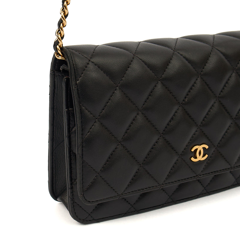 Picture of Chanel Cross Body Wallet on Chain in Black, Lambskin Leather