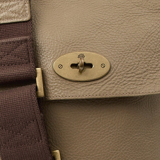Picture of Mulberry Cross Body Antony in Dark Olive, Calfskin Leather