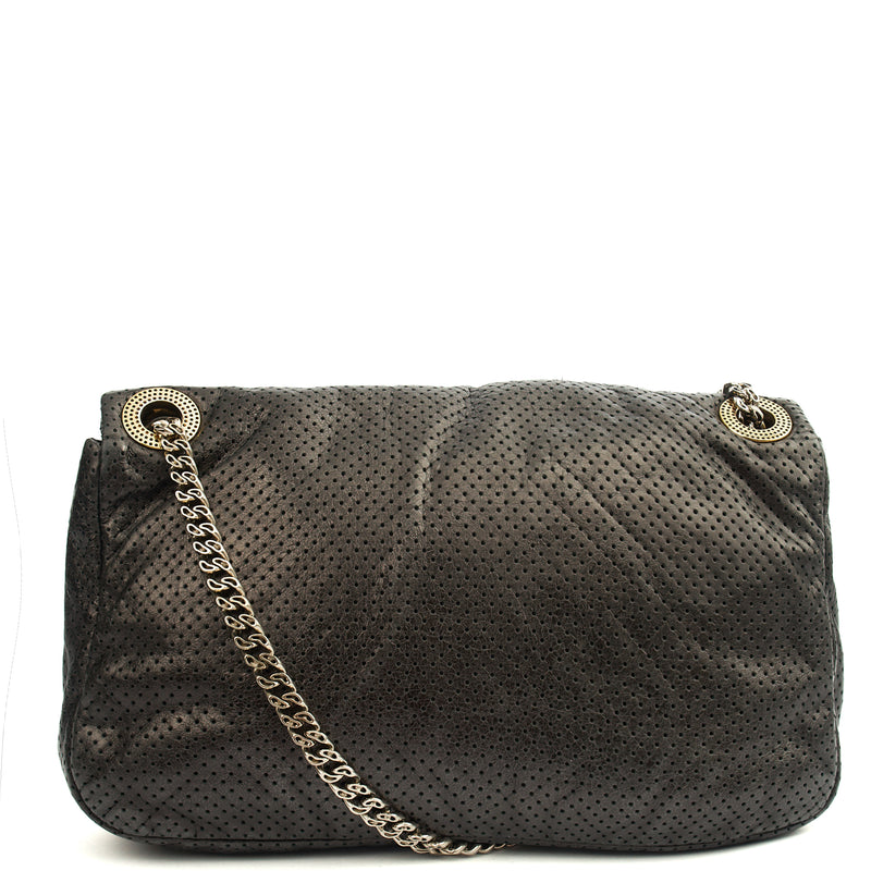 Picture of Chanel Shoulder Bag 2.55 Reissue in Black, Calfskin Leather