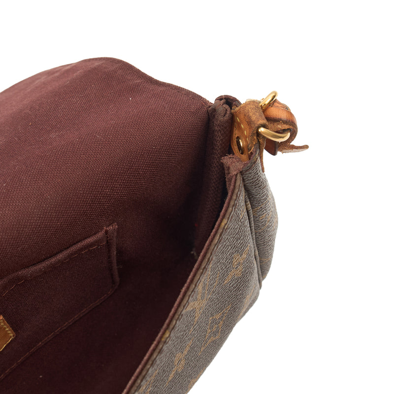 Picture of Louis Vuitton Cross Body Favorite MM in Monogram, Canvas