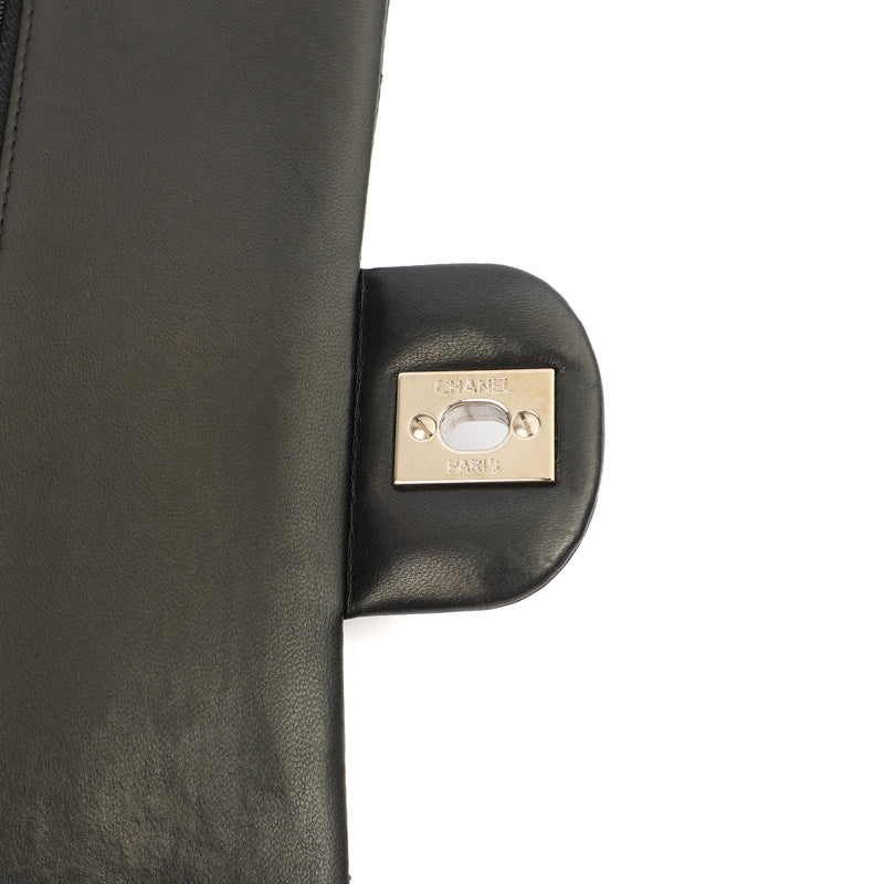 Picture of Chanel Shoulder Bag Classic Double Flap - Medium in Black, Lambskin Leather