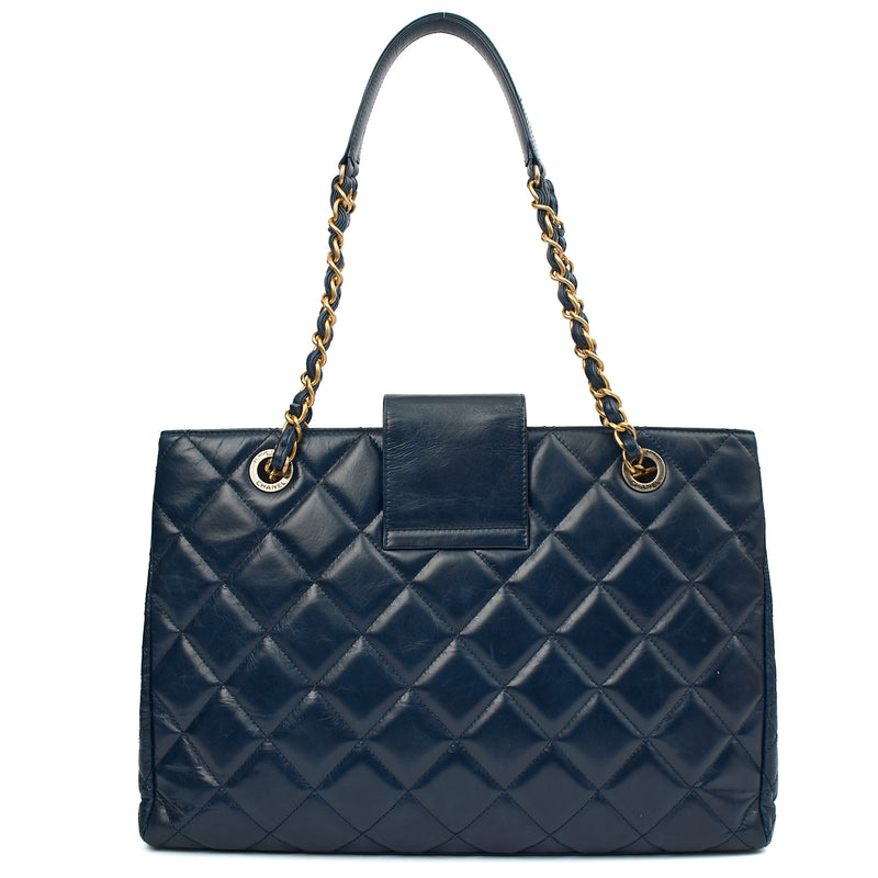Picture of Chanel Tote Vintage Tote in Blue, Leather