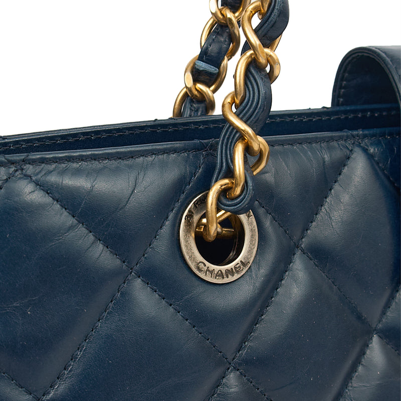 Picture of Chanel Tote Vintage Tote in Blue, Leather