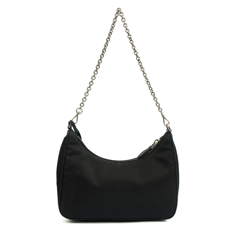 Picture of Prada Cross Body Re-Edition 2005 Bag in Black, Nylon