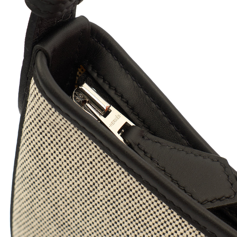 Picture of Hermes Shoulder Bag Arcon in Black, Fabric