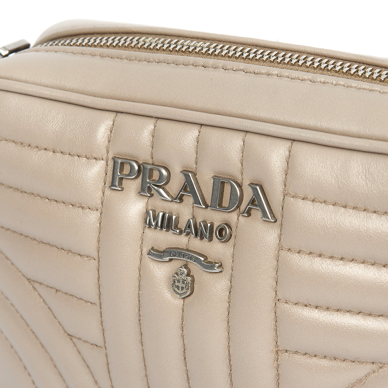 Picture of Prada Diagramme Wallet on Chain in Neutral, Leather