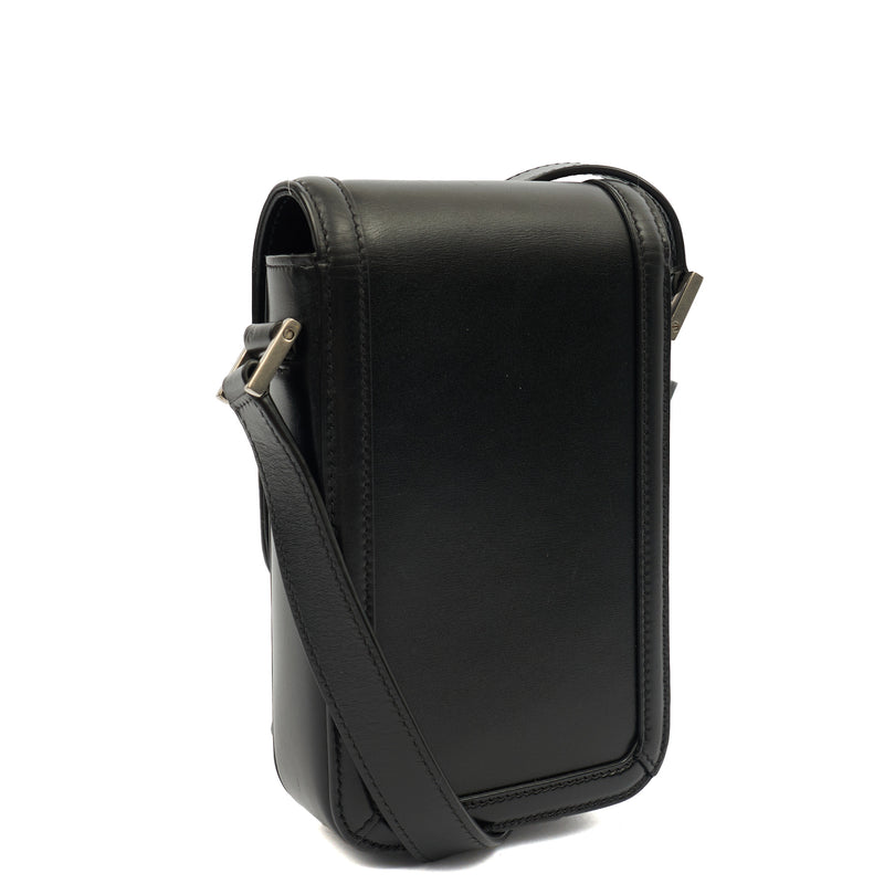 Picture of Saint Laurent Cross Body Victoire Crossbody in Black, Leather
