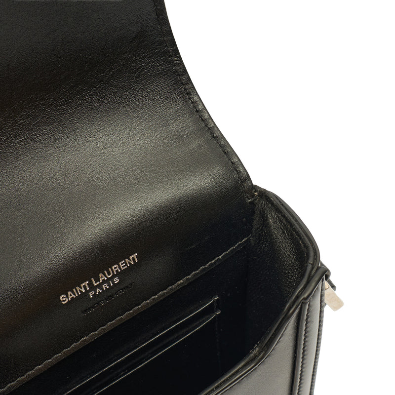 Picture of Saint Laurent Cross Body Victoire Crossbody in Black, Leather