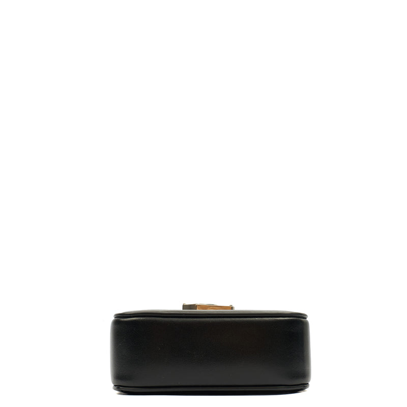 Picture of Saint Laurent Cross Body Victoire Crossbody in Black, Leather