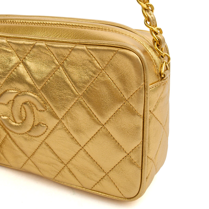 Picture of Chanel Cross Body Vintage Camera Bag  in Metallic, Leather