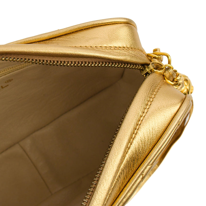 Picture of Chanel Cross Body Vintage Camera Bag  in Metallic, Leather