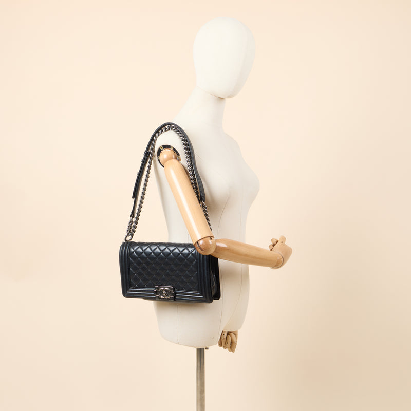 Picture of Chanel Shoulder Bag Boy - Medium in Black, Calfskin Leather