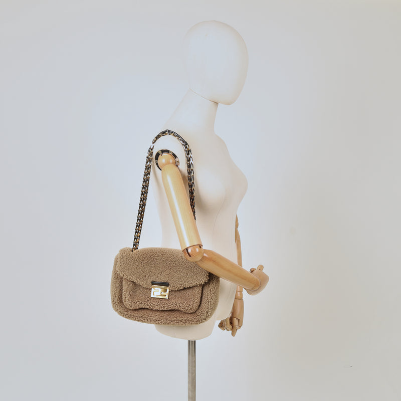 Picture of Fendi Cross Body Baguette in Neutral, Other